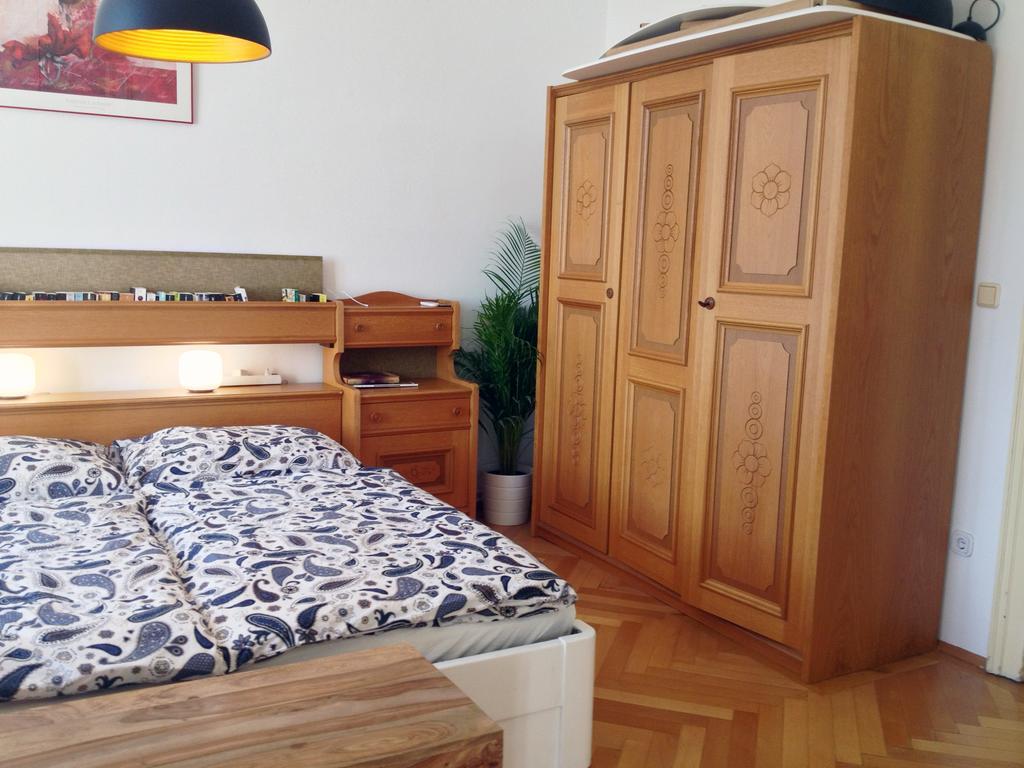 Apartament Big Vintage Style Flat Near Schonbrunn Wiedeń Zewnętrze zdjęcie